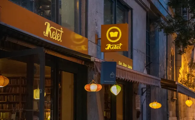 Kelet Kávézó és Galéria