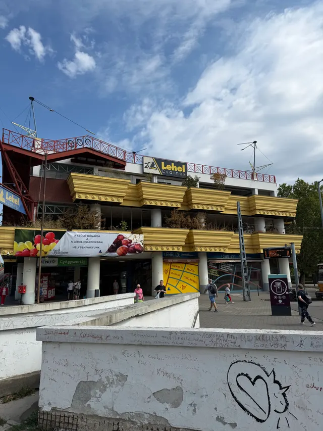 Lehel Market