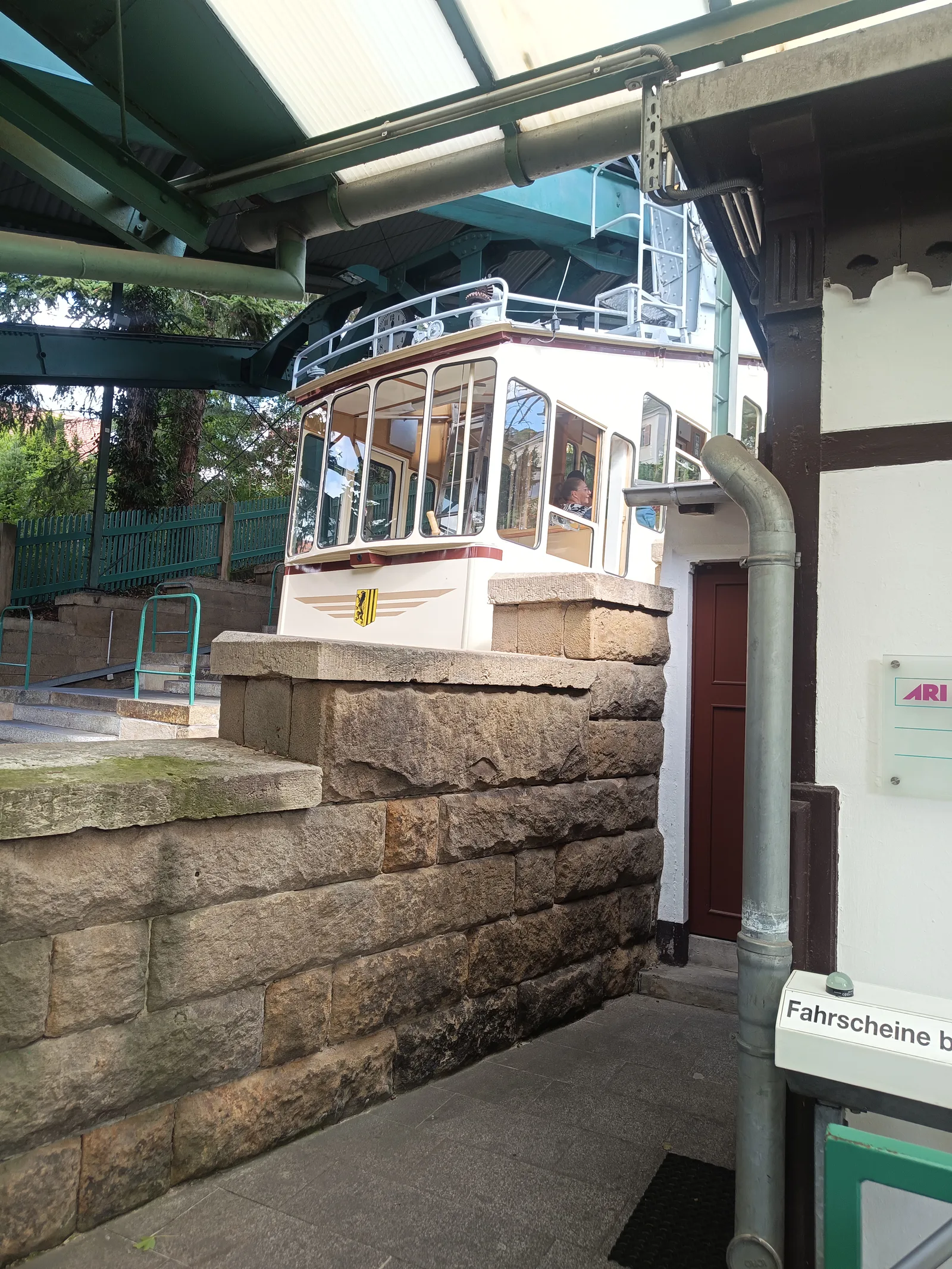 Main view at Dresden Suspension Railway Dresden — travel photo