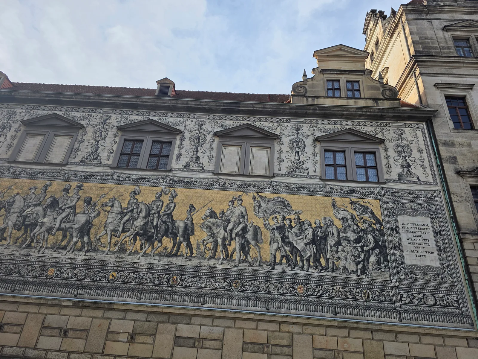 Atmosphere at Fürstenzug Dresden — travel photo