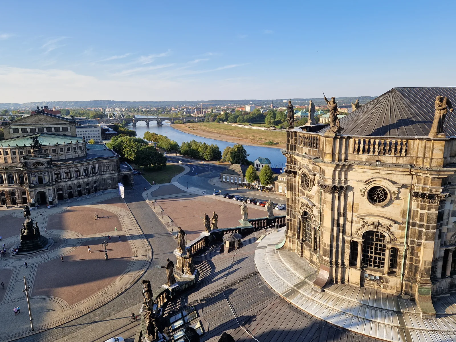 Atmosphere at Hausmannsturm Dresden — travel photo