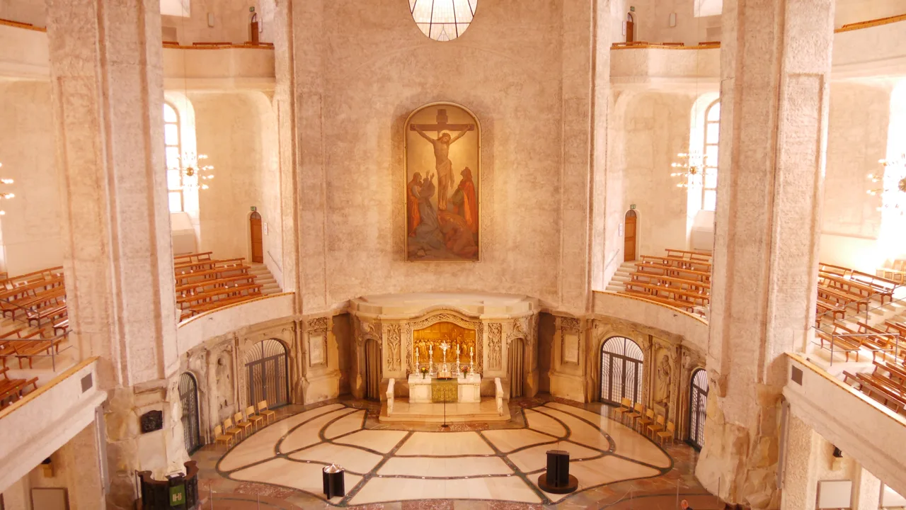 Holy Cross Church