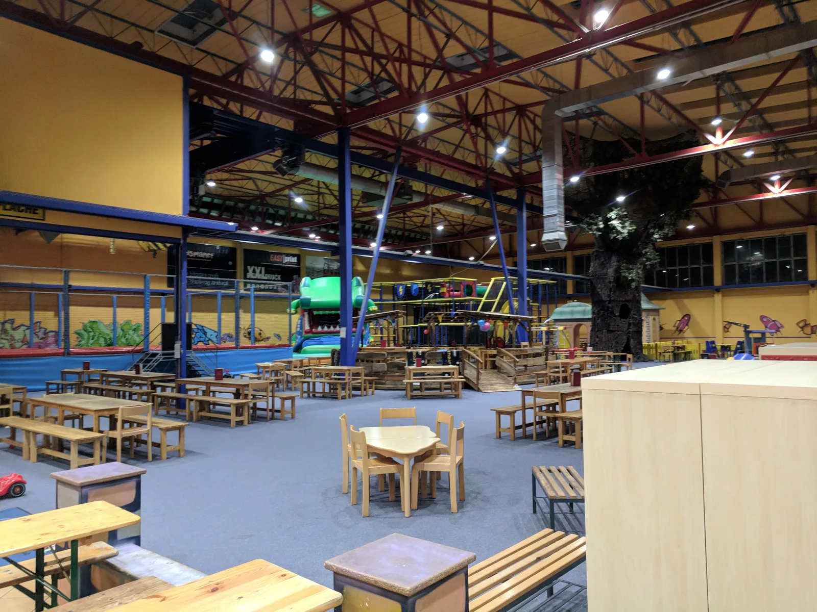 Atmosphere at Kidsplanet Dresden Dresden — travel photo