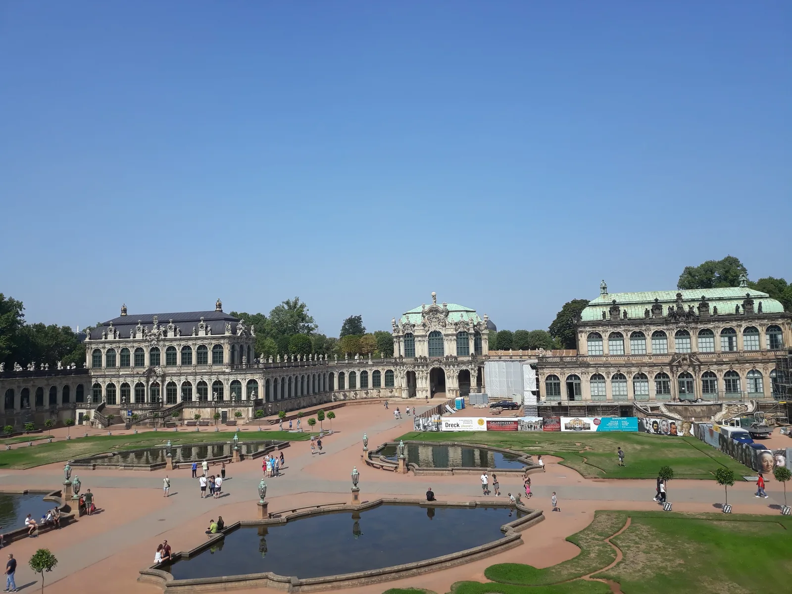 Atmosphere at Nymphenbad Dresden — travel photo
