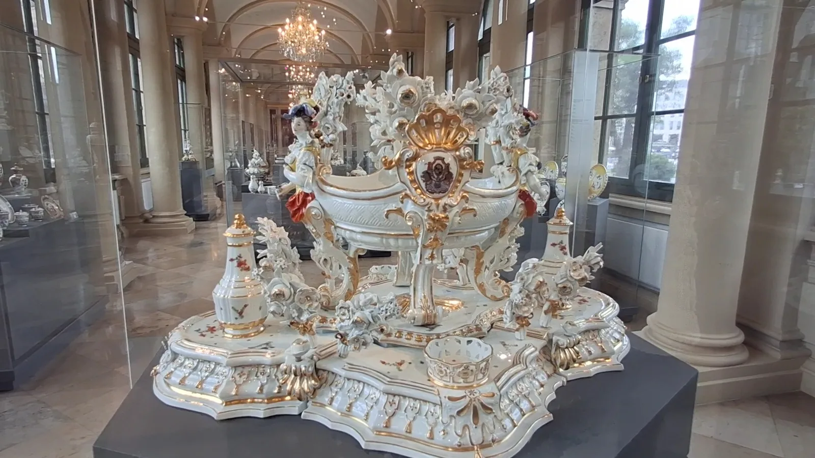 Atmosphere at SKD | Porcelain Collection Dresden — travel photo