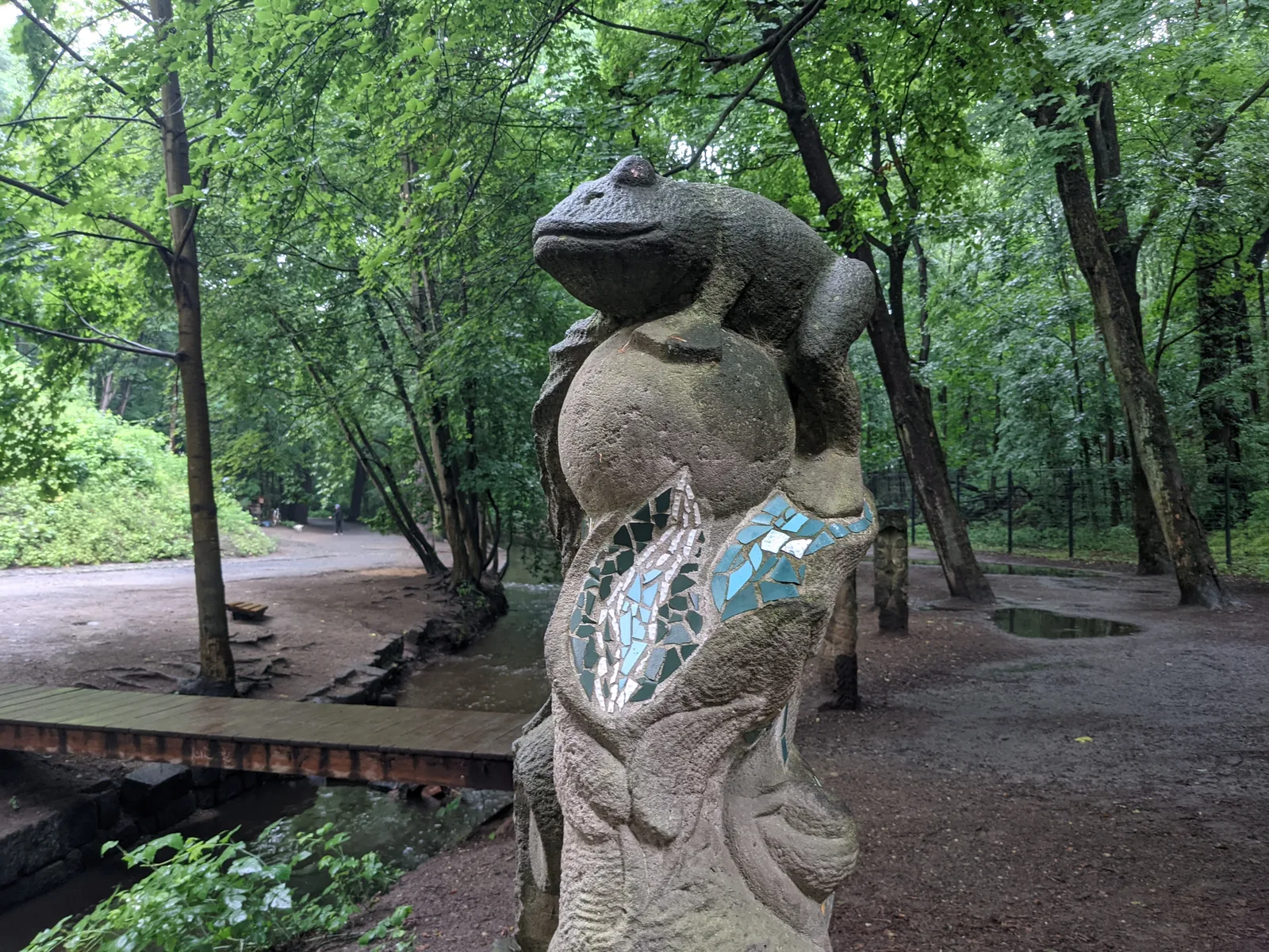 Details at Skulpturen Park Dresden — travel photo