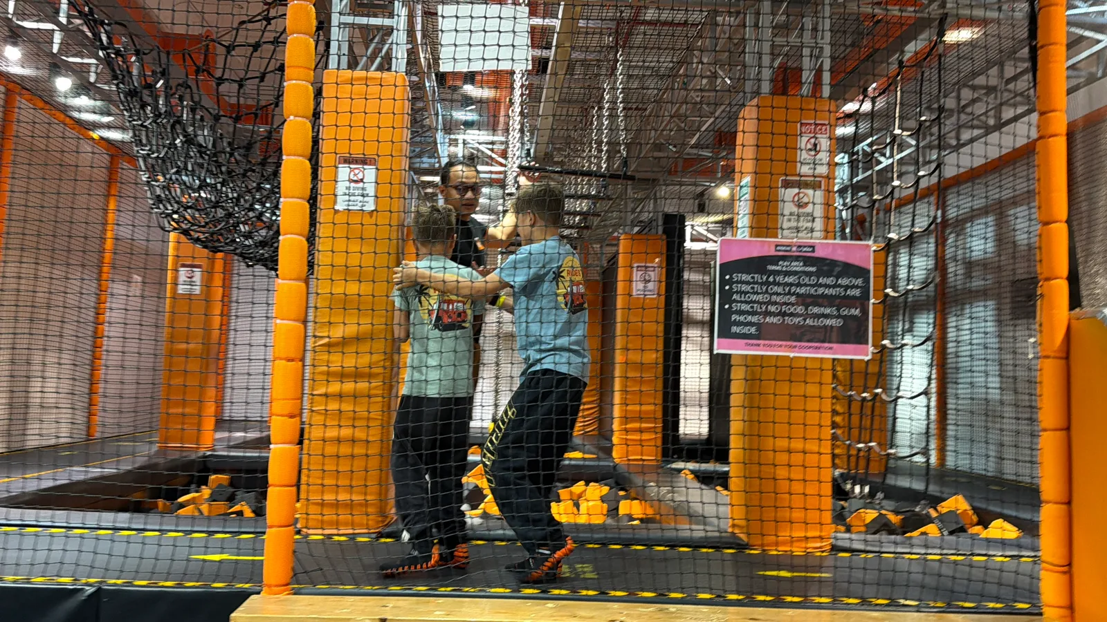 Atmosphere at Adventure Zone Dubai — travel photo