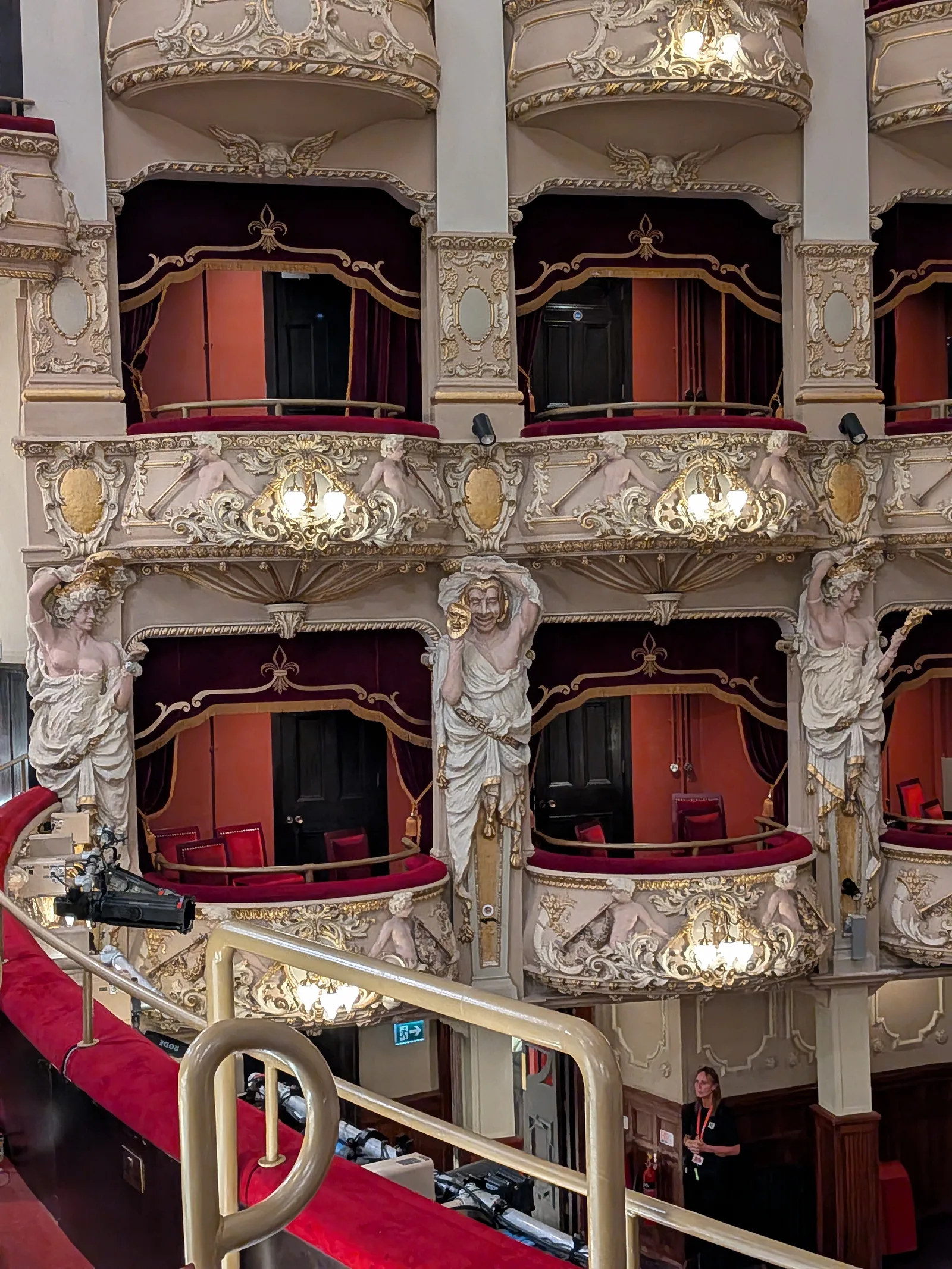 Main view at King's Theatre Edinburgh — travel photo