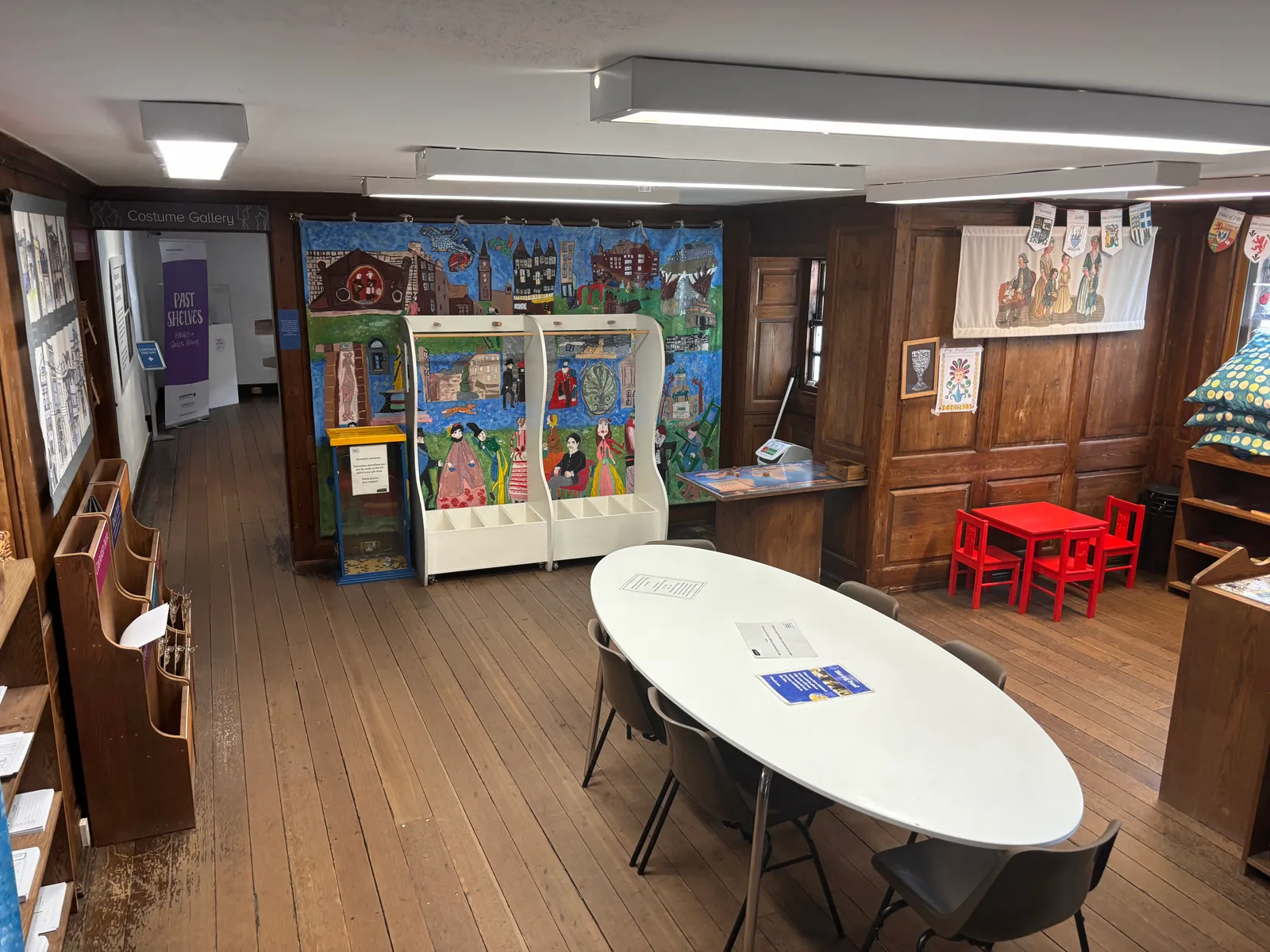 Main view at Museum of Edinburgh Edinburgh — travel photo