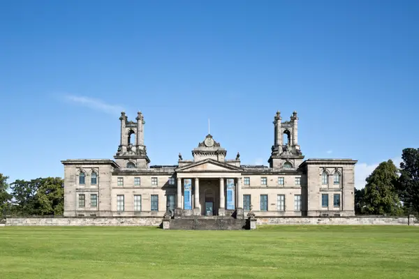 Atmosphere at National Galleries Scotland: Modern One Edinburgh — travel photo