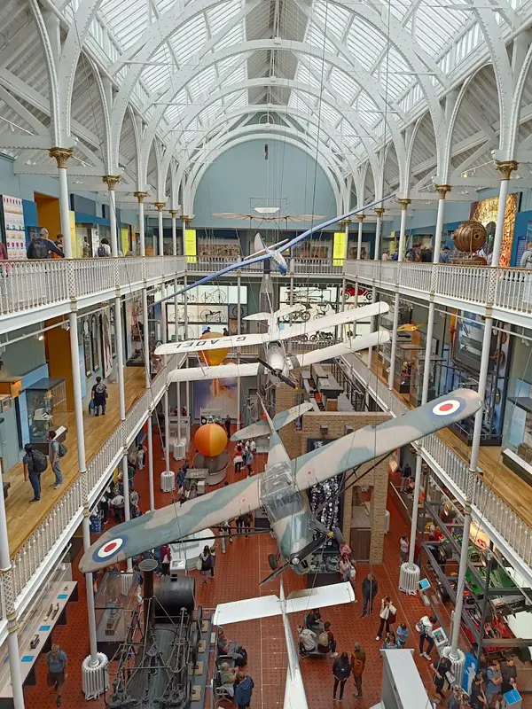 Atmosphere at National Museum of Scotland Edinburgh — travel photo