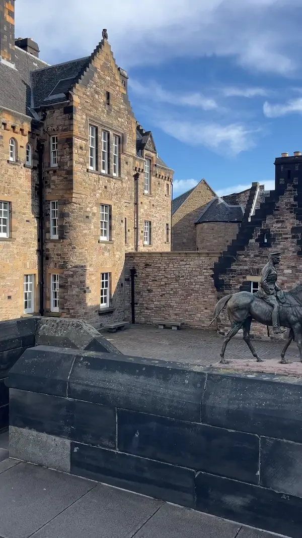 Details at National War Museum Edinburgh — travel photo