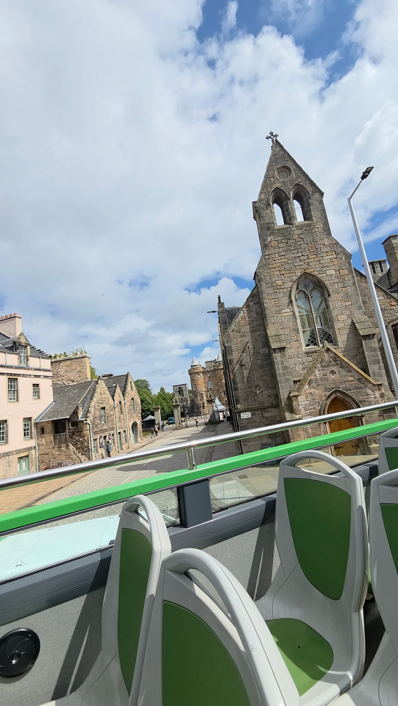 Main view at The King's Gallery, Palace of Holyroodhouse Edinburgh — travel photo