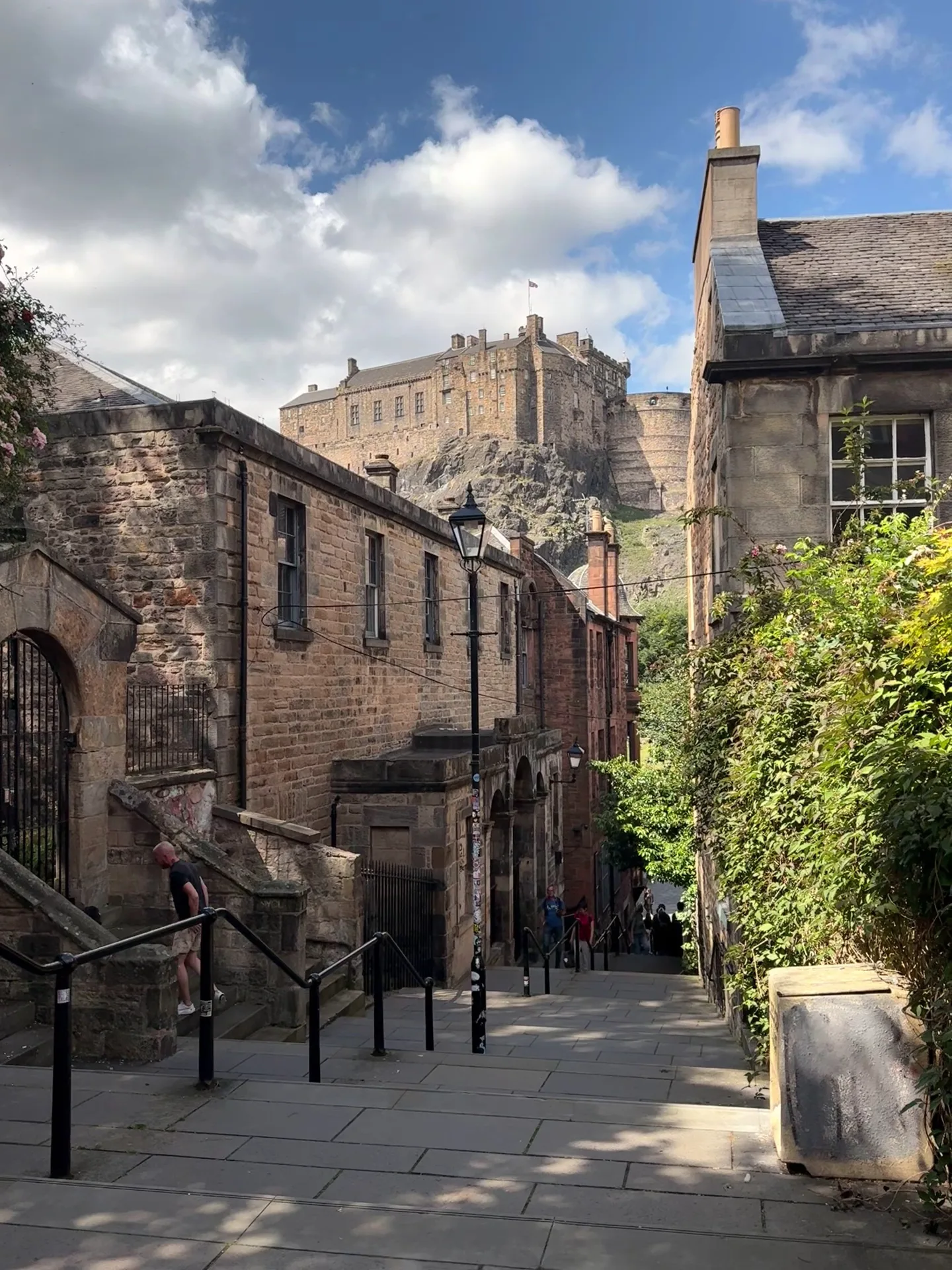 Main view at The Vennel Viewpoint Edinburgh Castle Edinburgh — travel photo