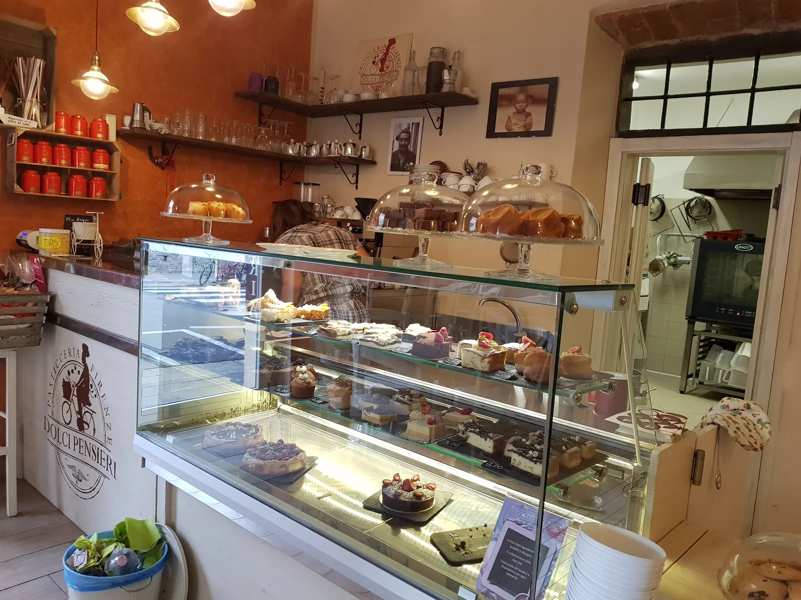 Atmosphere at Dolci Pensieri Florence — travel photo