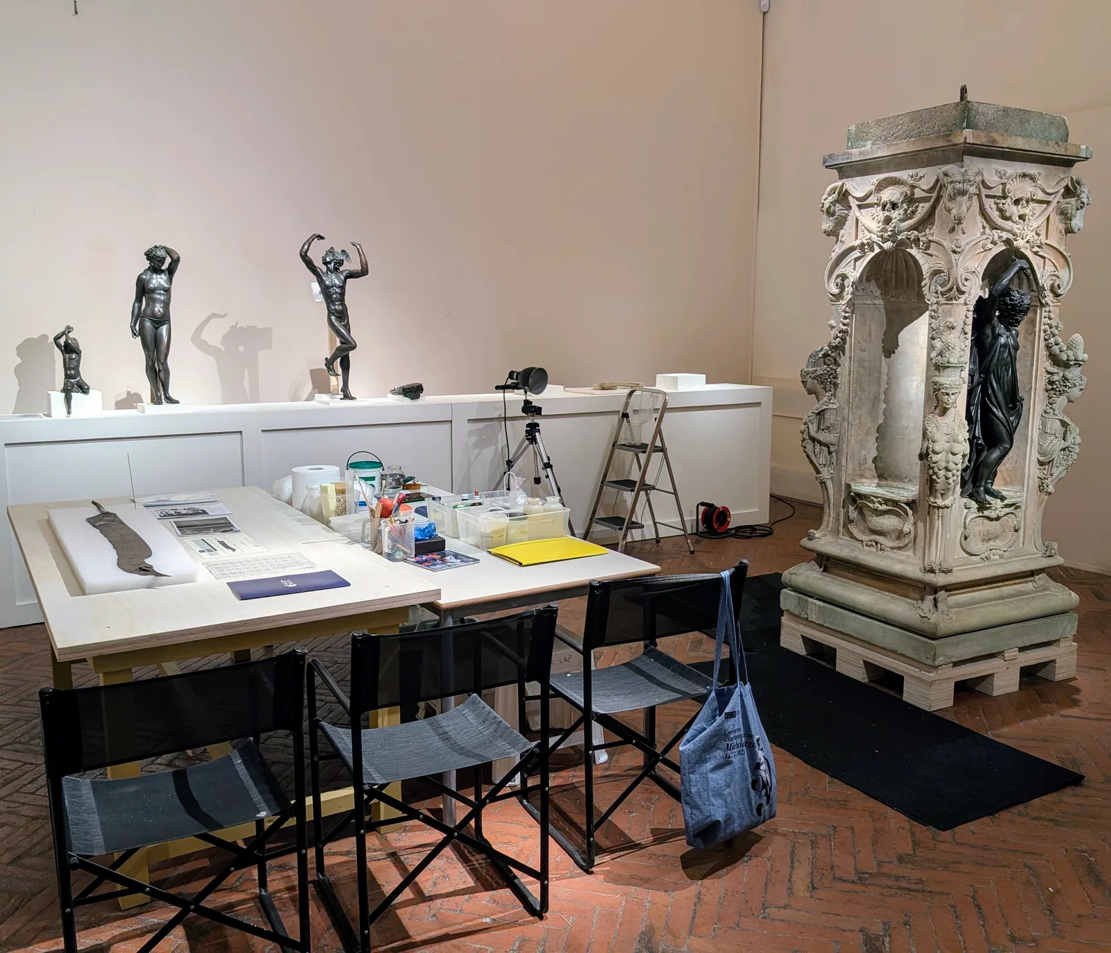 Atmosphere at Museo Nazionale del Bargello Florence — travel photo