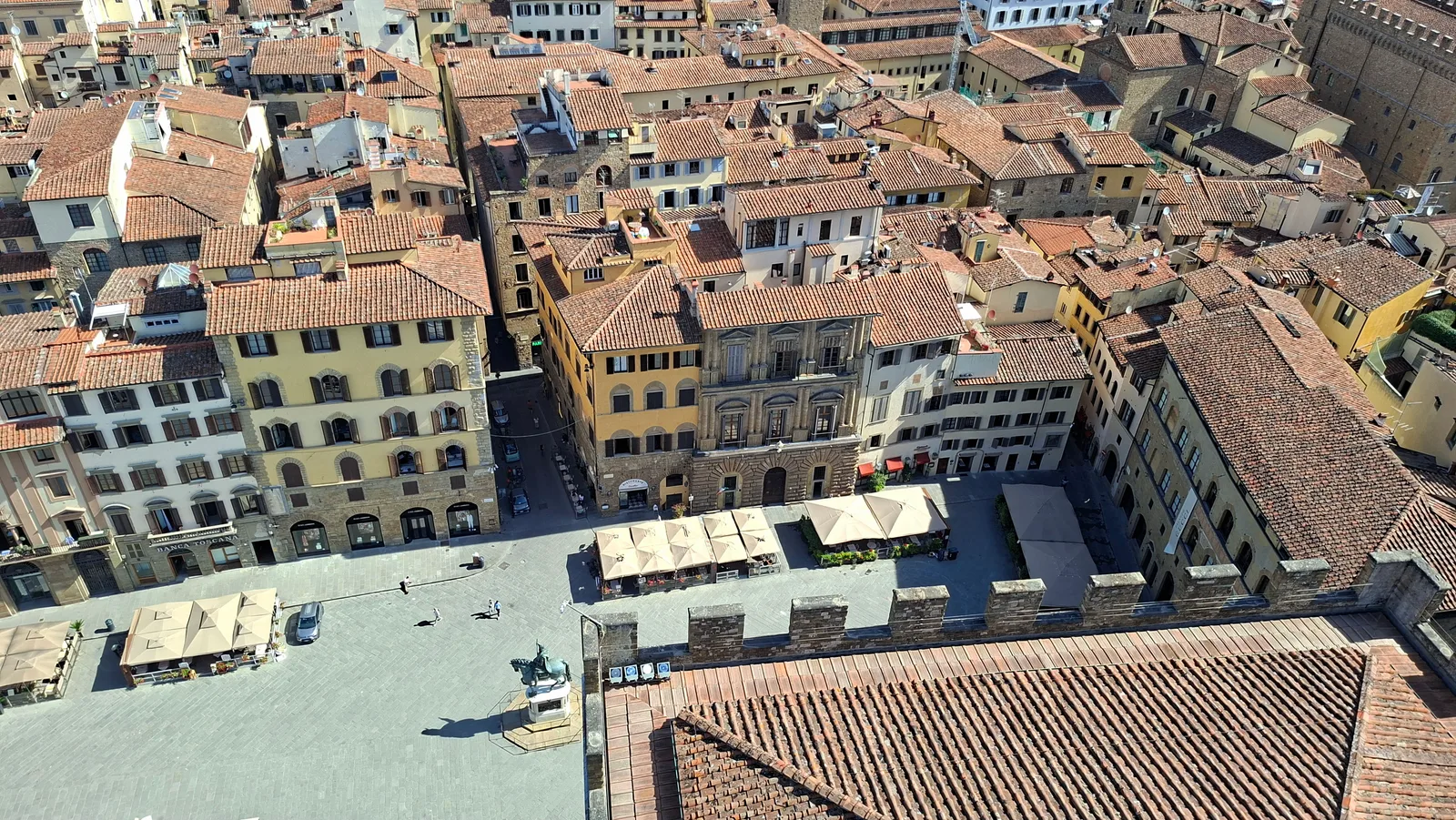 Atmosphere at Palazzo Vecchio Florence — travel photo