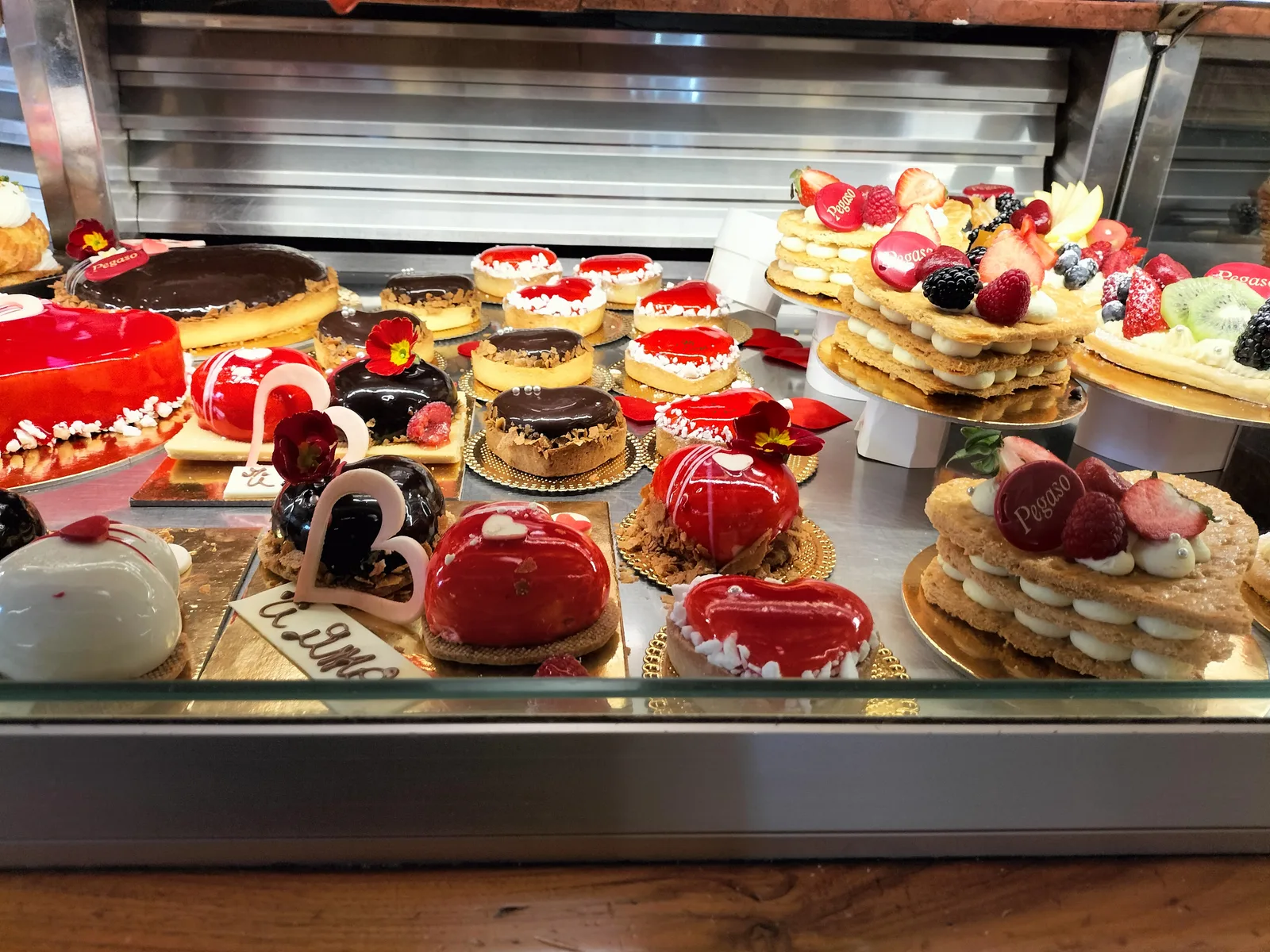 Atmosphere at Pasticceria Pegaso Firenze Florence — travel photo