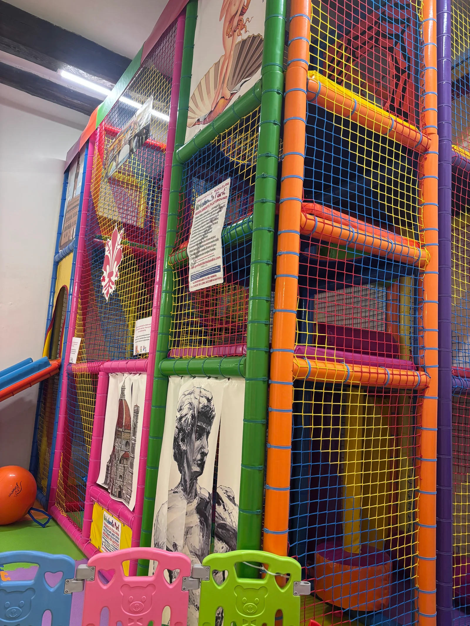 Main view at Stop&Play indoor playground Florence — travel photo