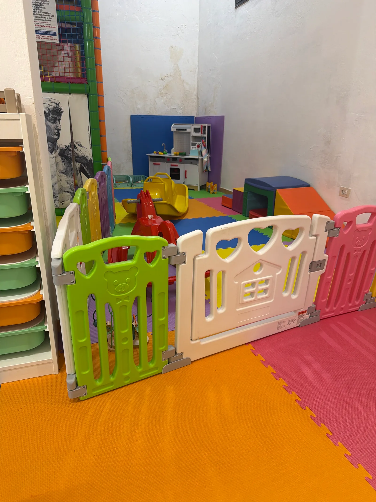 Atmosphere at Stop&Play indoor playground Florence — travel photo