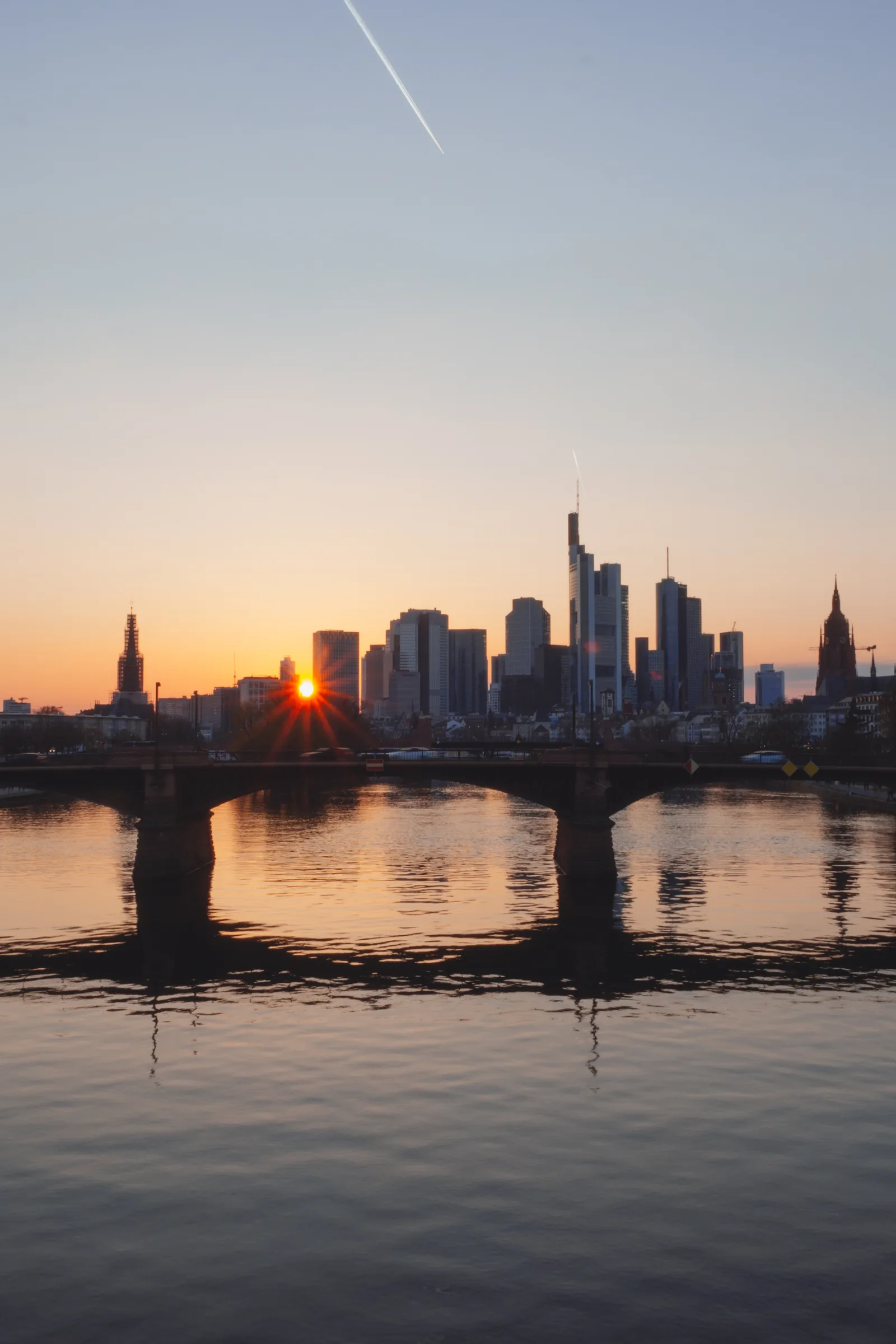Atmosphere at Flößerbrücke Frankfurt — travel photo