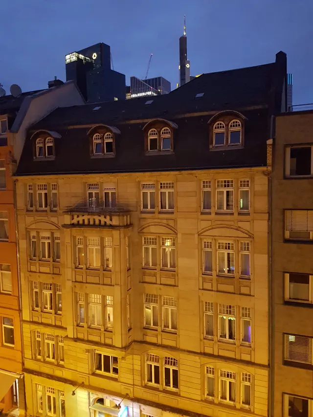 Premier Inn Frankfurt City Centre Hotel