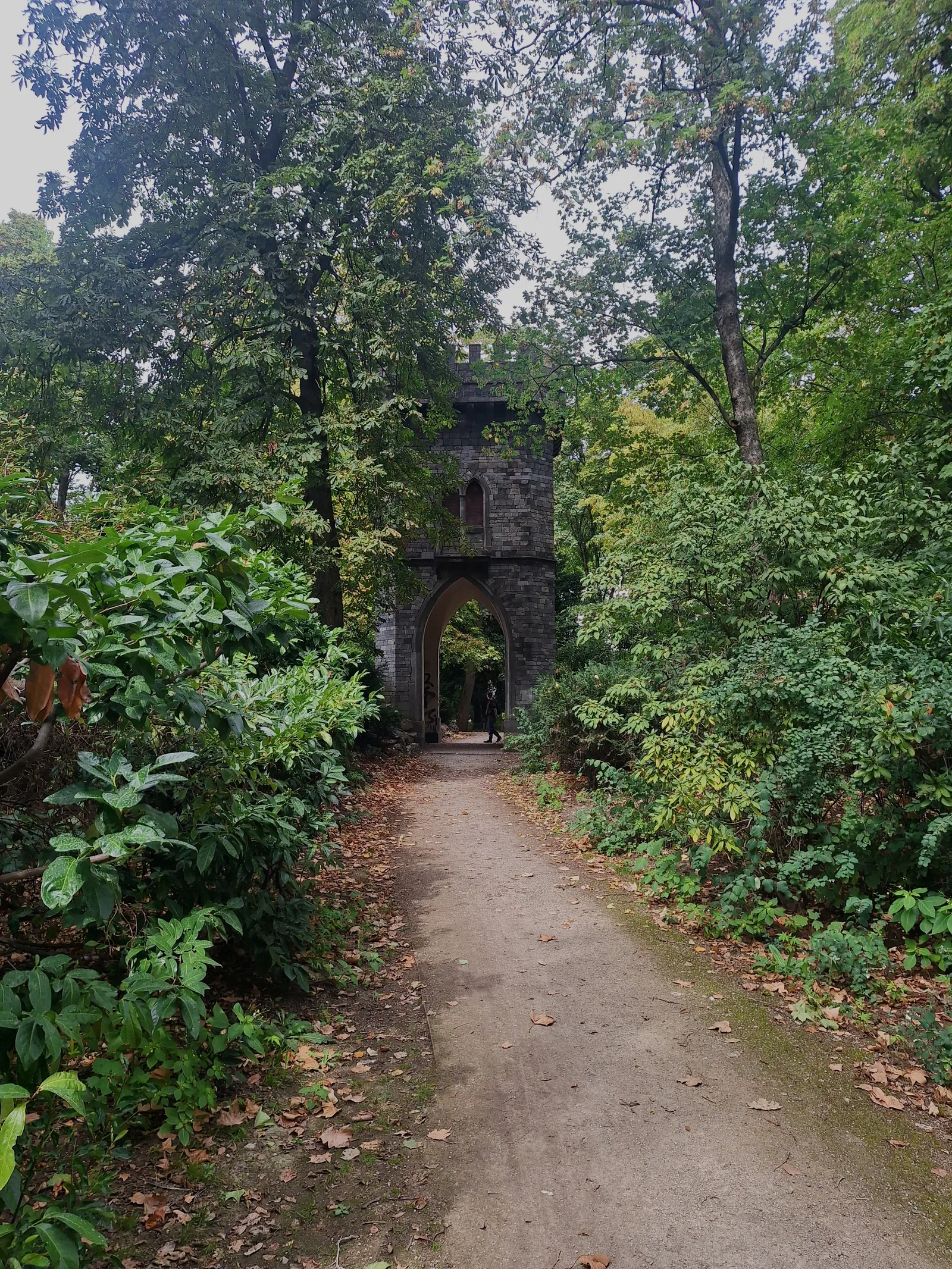 Main view at Rothschildpark Frankfurt — travel photo