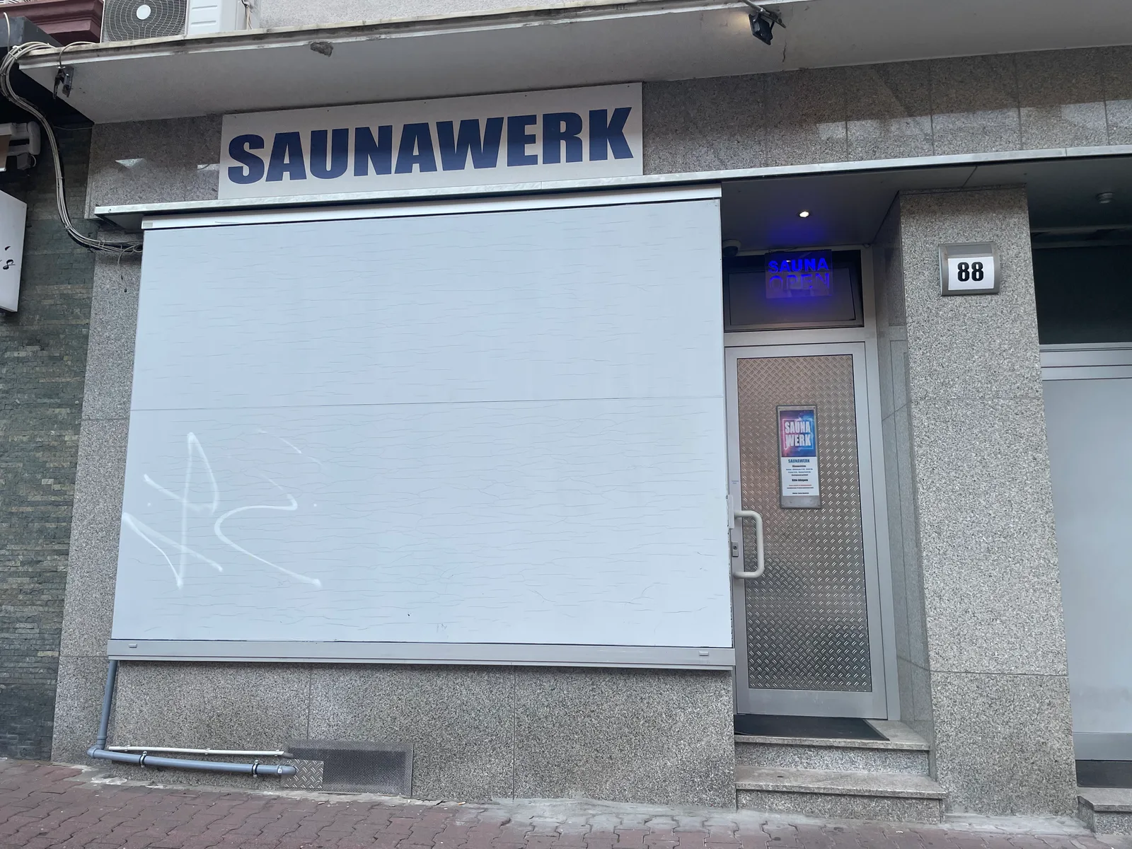 Atmosphere at SAUNAWERK Frankfurt — travel photo