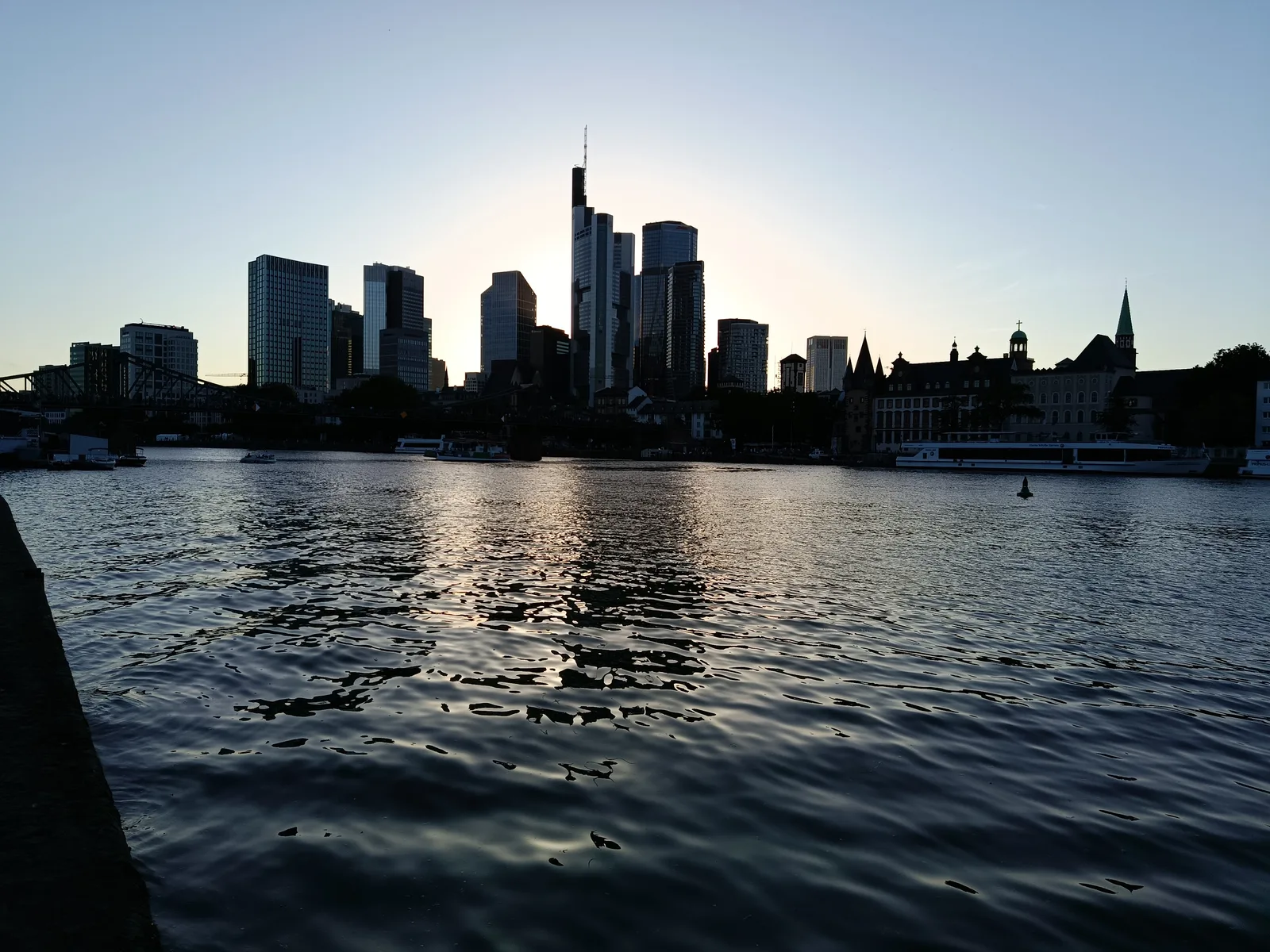 Atmosphere at Viewpoint Frankfurt Skyline Frankfurt — travel photo