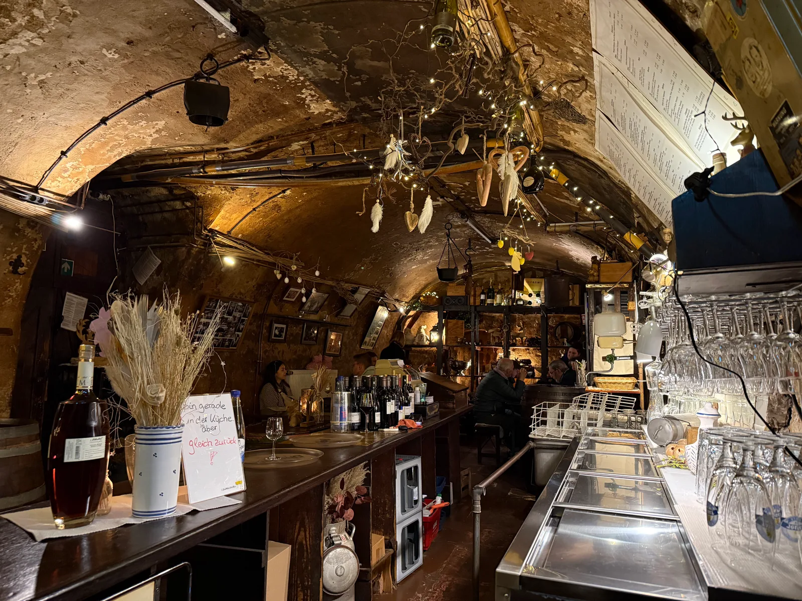 Main view at Weinkellerei Dünker Frankfurt — travel photo