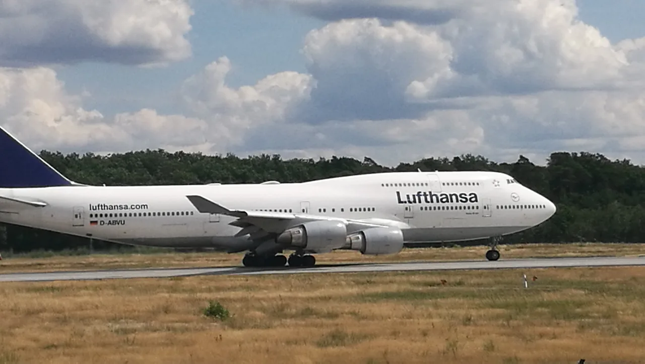 West Runway Observation Deck