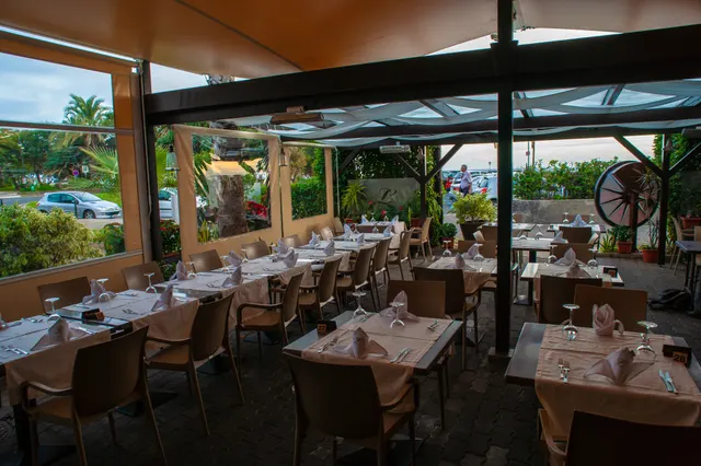 Leeno's Restaurant