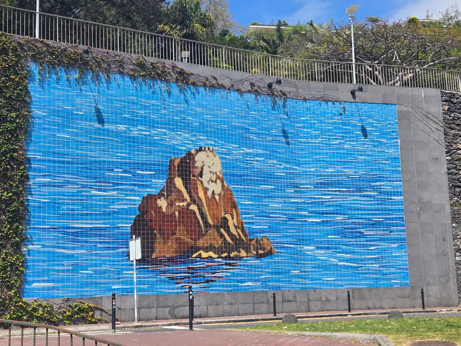 Main view at Lido Promenade Funchal — travel photo