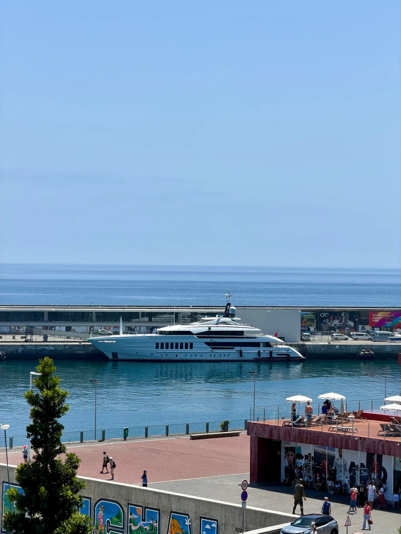 Atmosphere at Parque de Santa Catarina Funchal — travel photo