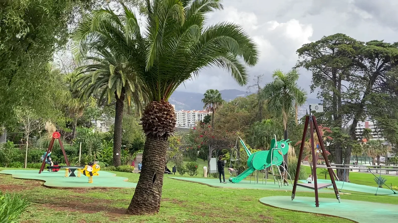 Main view at Parque Infantil da Quinta Magnólia Funchal — travel photo