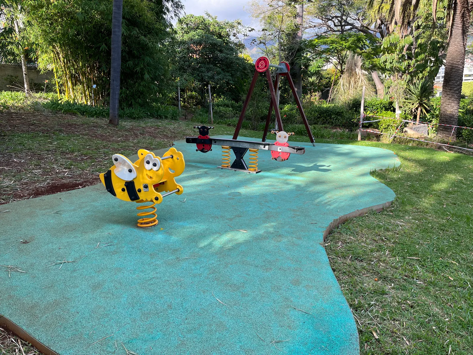 Atmosphere at Parque Infantil da Quinta Magnólia Funchal — travel photo