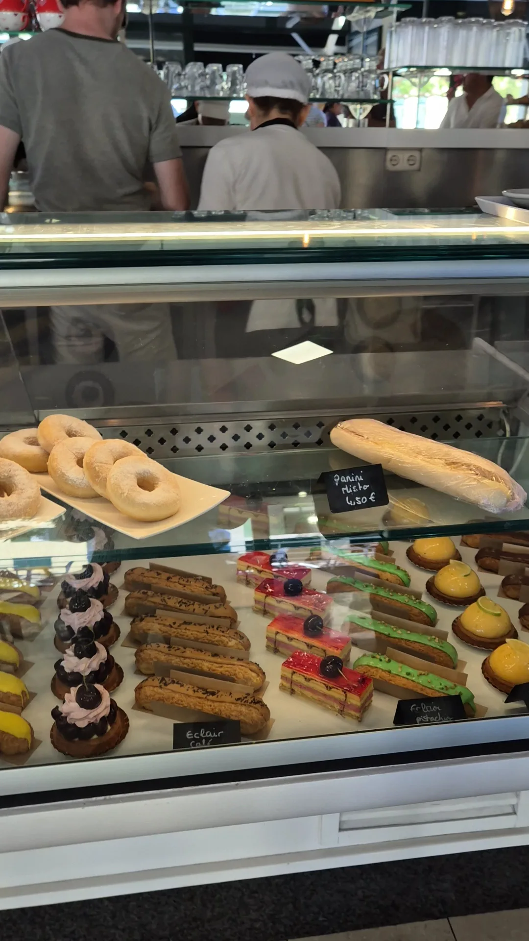 Main view at Patisserie Novos Sabores Funchal — travel photo