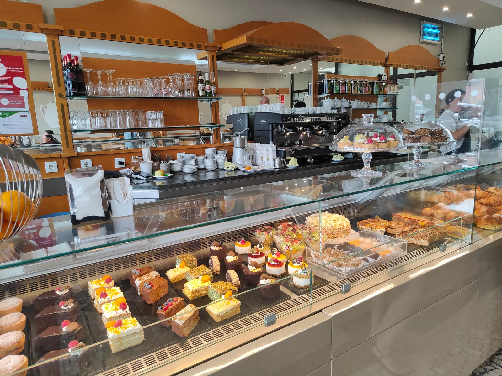 Main view at Petit Fours Patisserie Funchal — travel photo