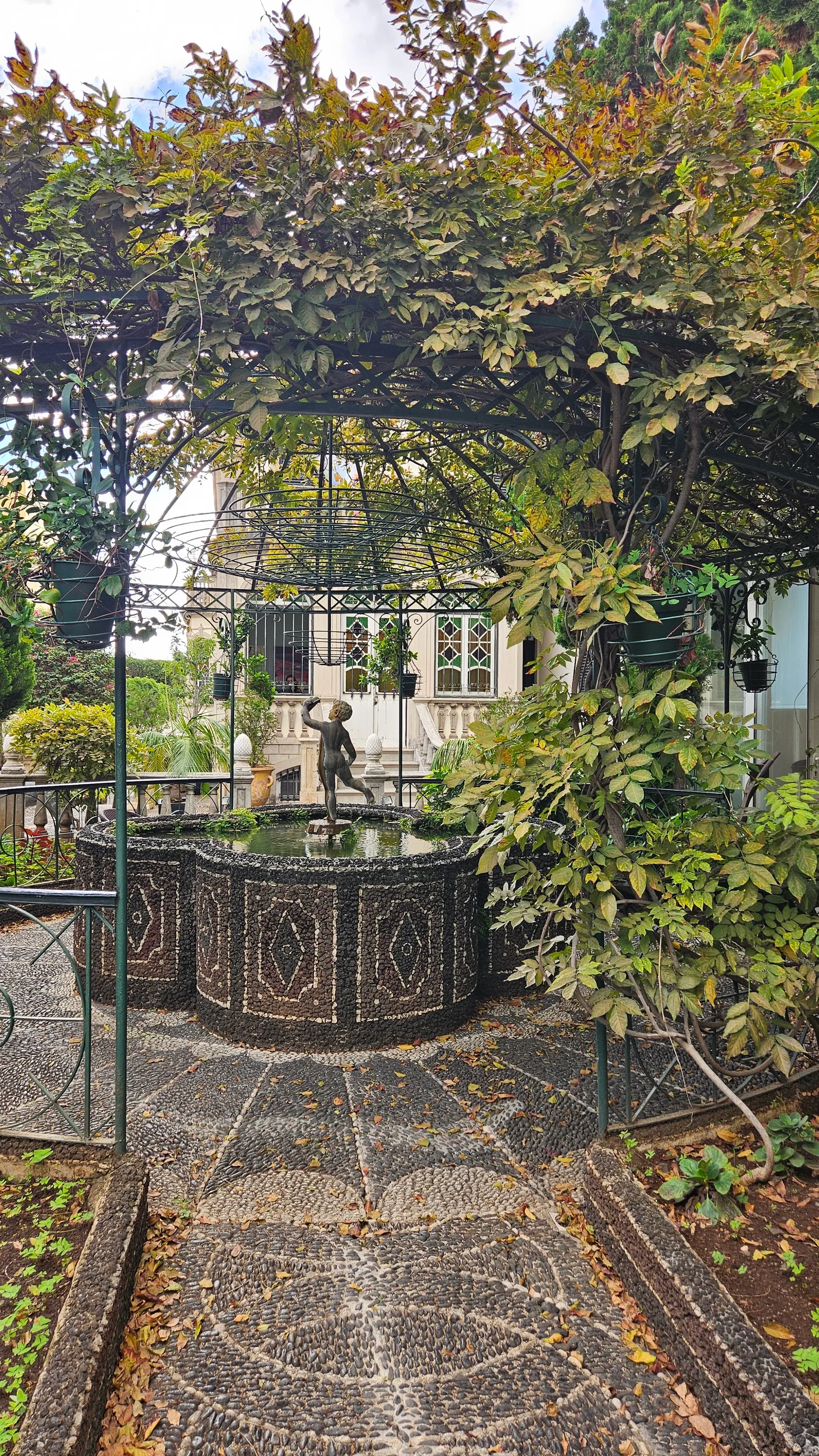 Atmosphere at Universo de Memórias João Carlos Abreu Funchal — travel photo