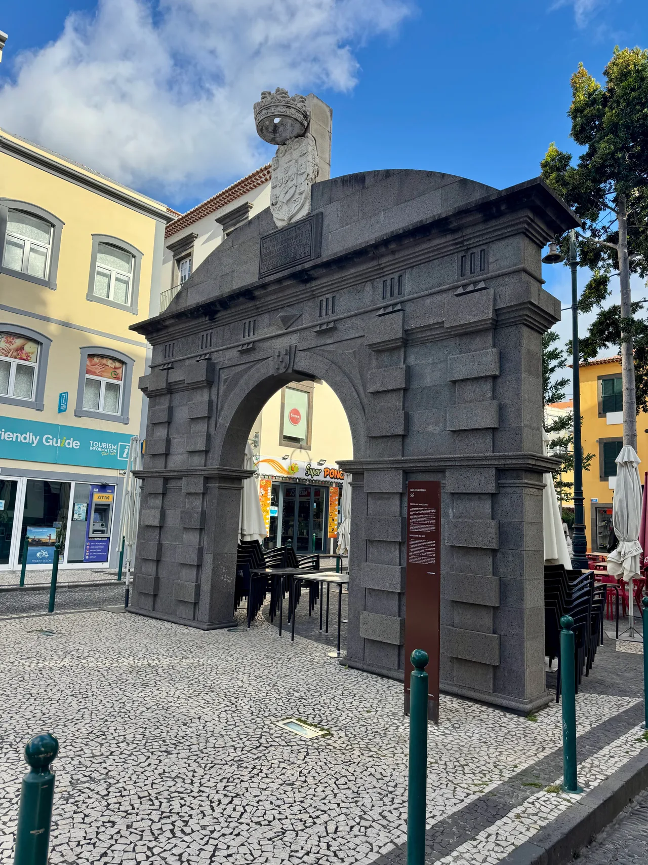 Varadouros Old Gate (City Gates)