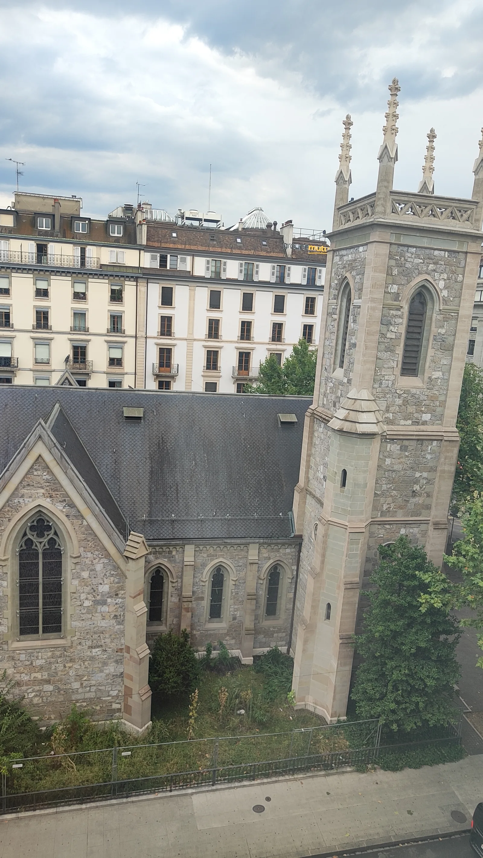 Main view at Basilica Notre-Dame of Geneva Geneva — travel photo