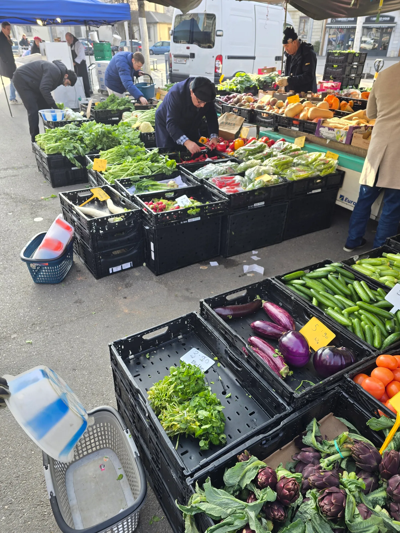 Details at Marché aux Puces de Plainpalais Geneva — travel photo