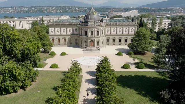 Musée Ariana — art museum in Geneva