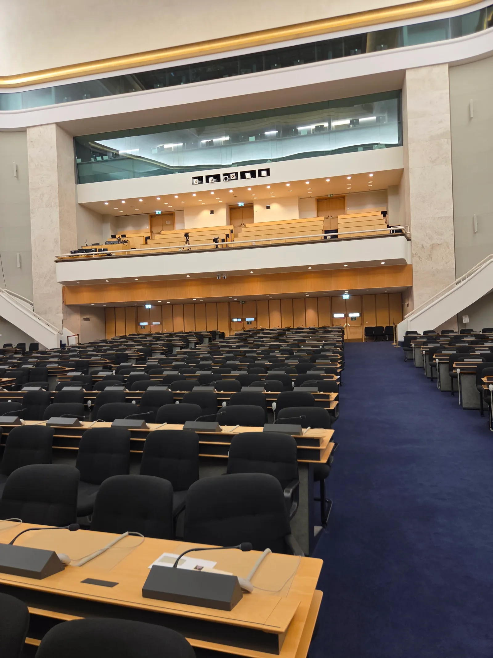 Details at Palais des Nations Geneva — travel photo