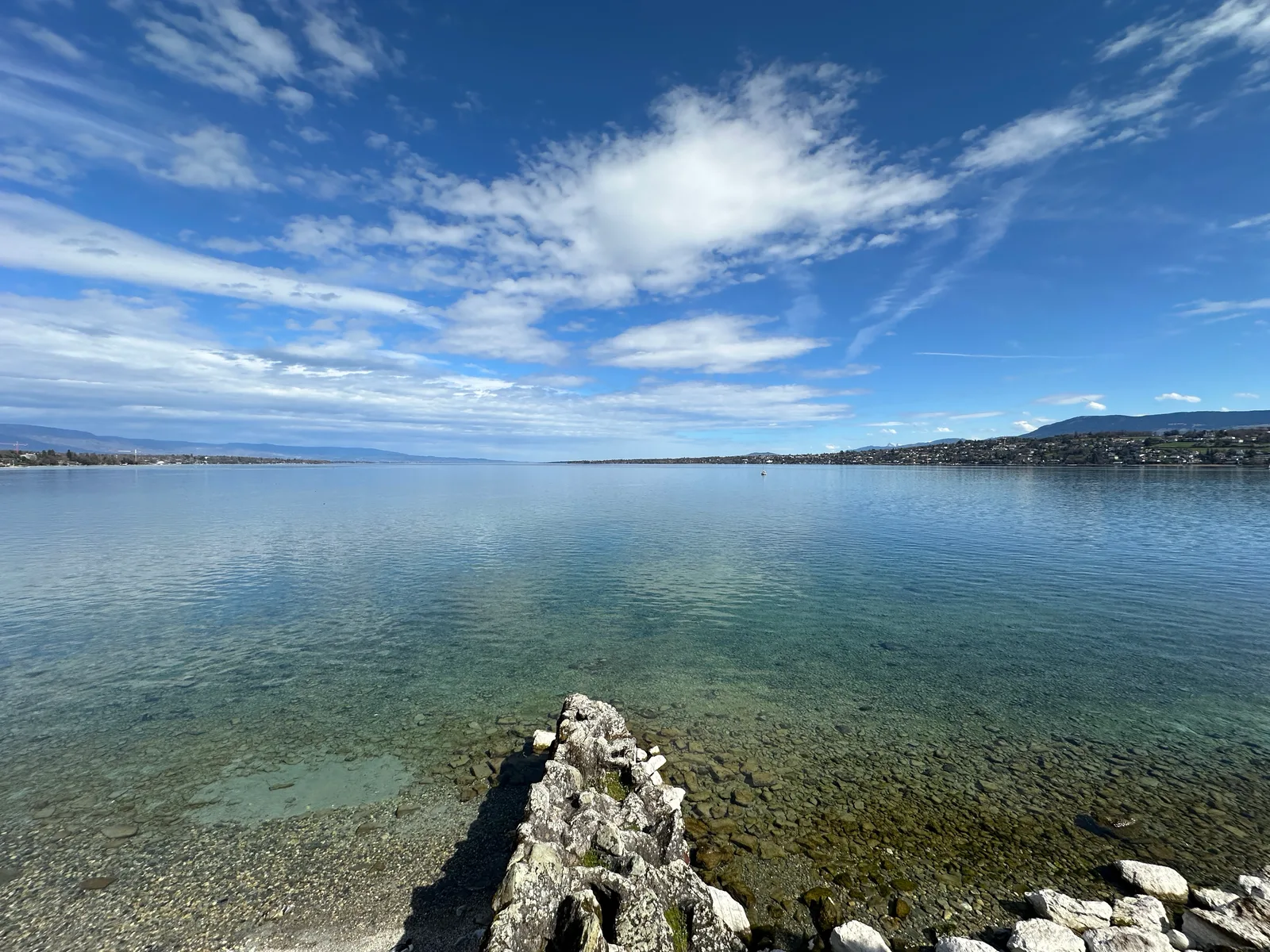Atmosphere at Parc Barton Geneva — travel photo