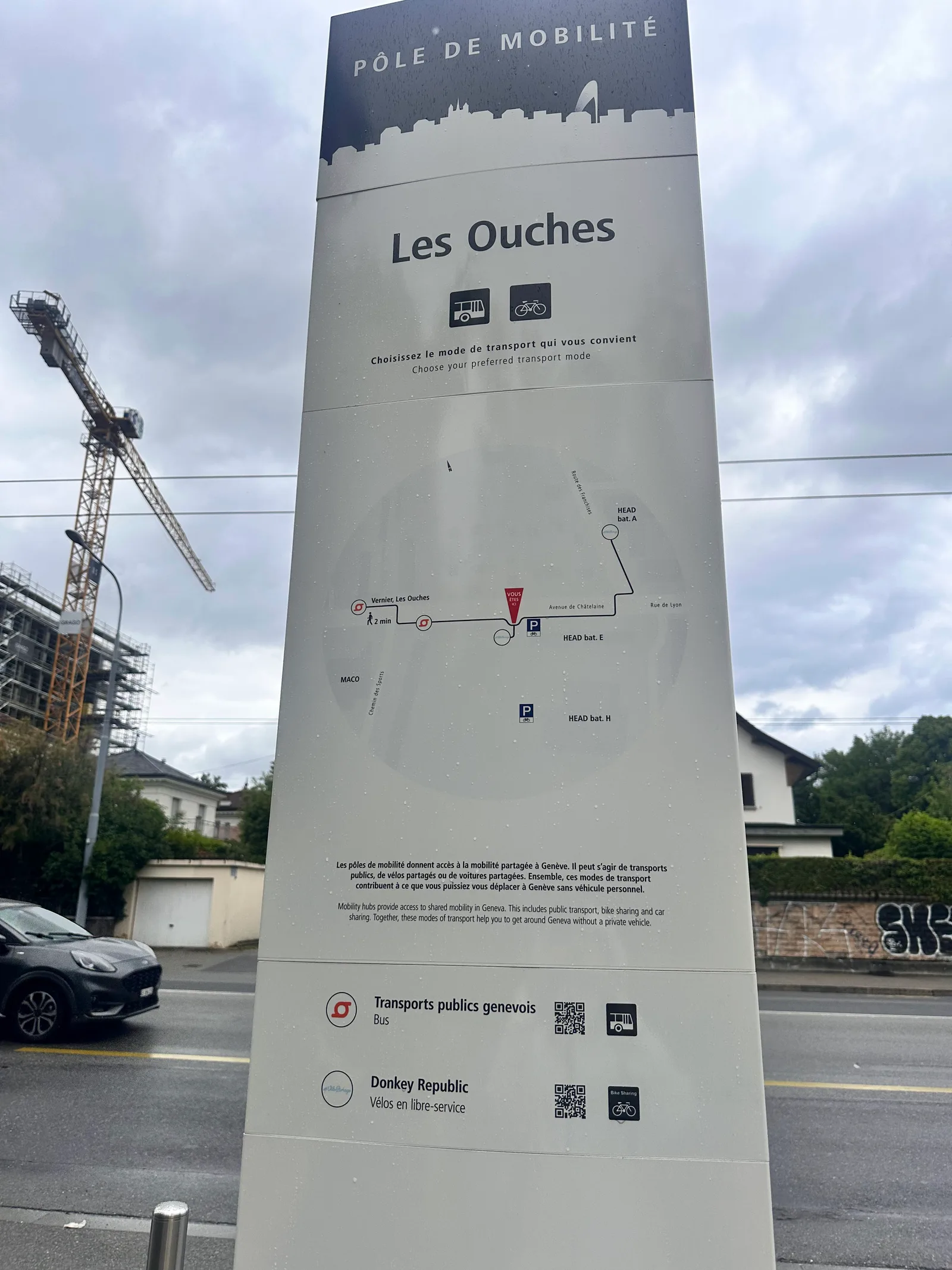 Details at Parc Gustave & Leonard Hentsch Geneva — travel photo