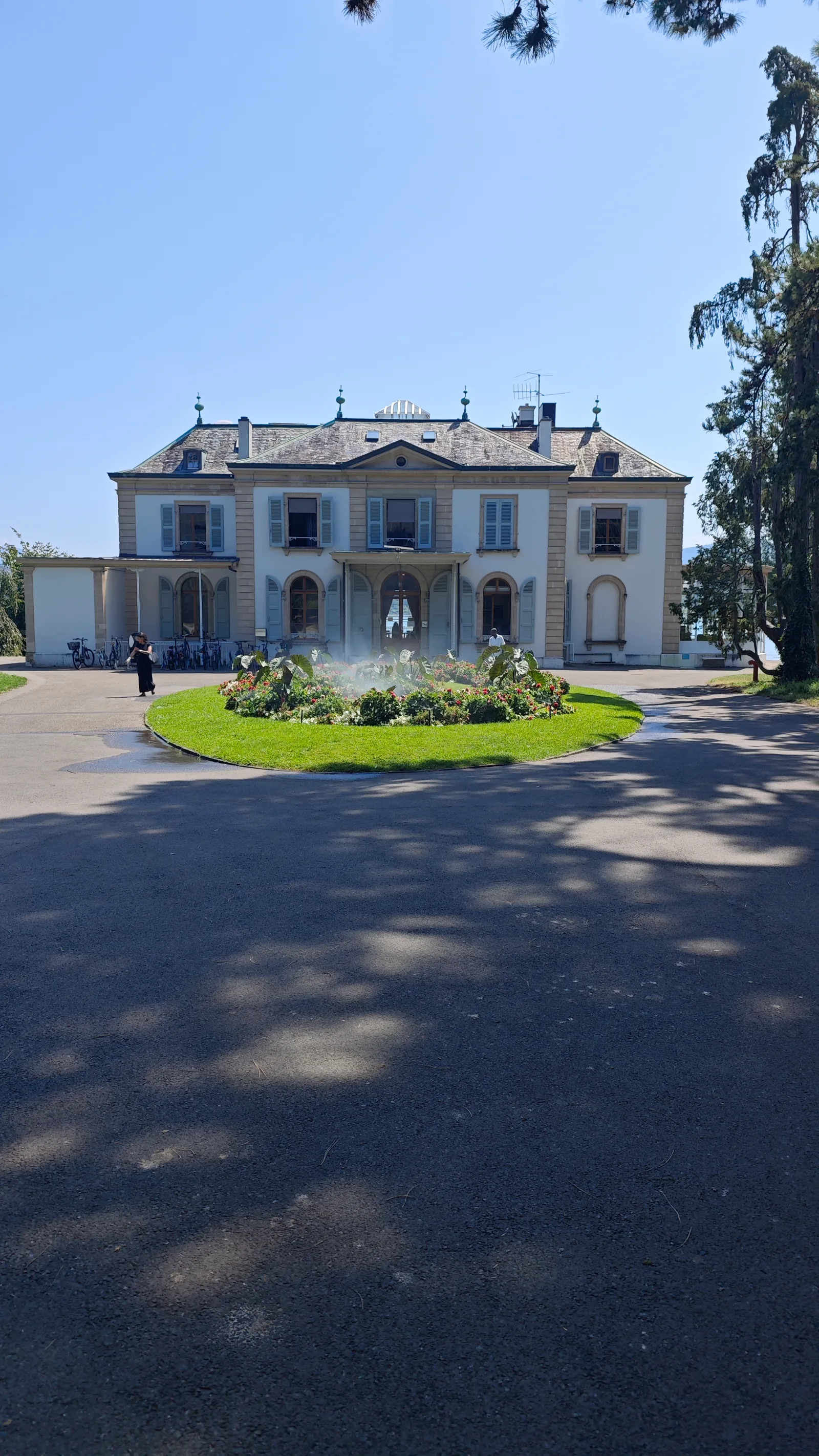 Main view at Parc Mon Repos Geneva — travel photo