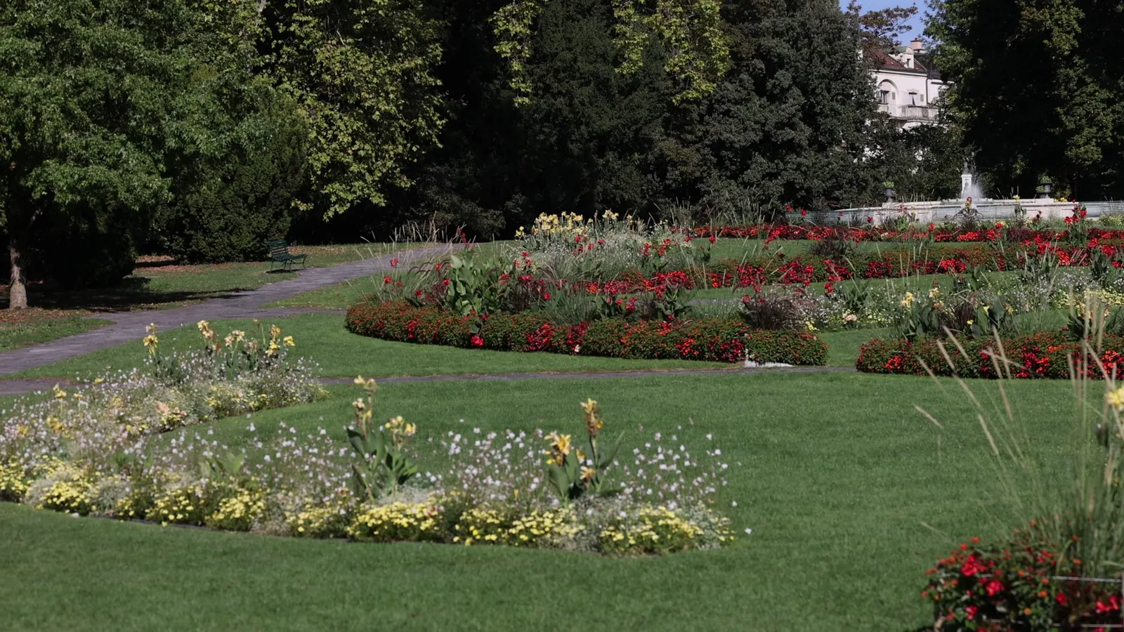 Main view at Parc Moynier Geneva — travel photo