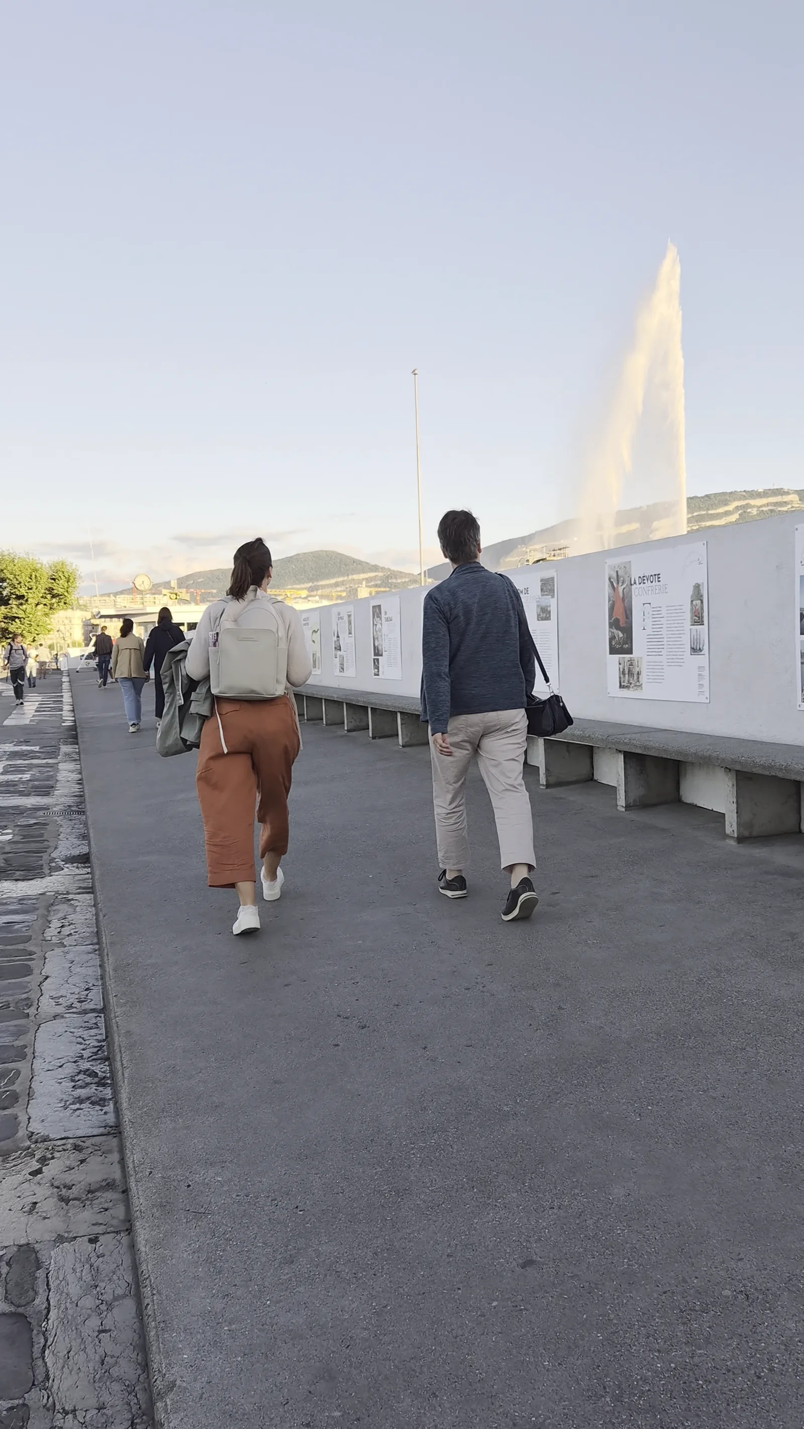Details at Place de jeux des Bains des Pâquis Geneva — travel photo