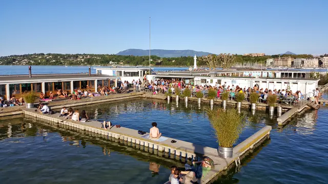 Place de jeux des Bains des Pâquis